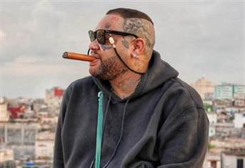 1728595740-reguetonero-cubano-taiger-acapara-titulares-prensa-internacional