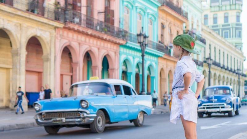 comment-faire-flotter-vos-lunettes-lors-de-vos-voyages-a-cuba