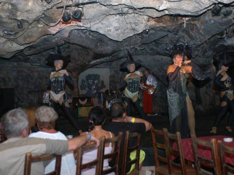 cueva-del-pirata-la-discotheque-incontournable-de-varadero
