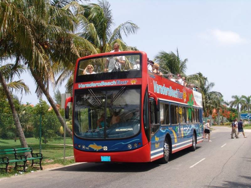 decouvrez-varadero-en-bus-panoramique-a-petit-prix