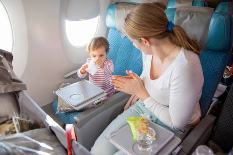 voyagez-leger-avec-votre-bebe-en-avion-vers-varadero